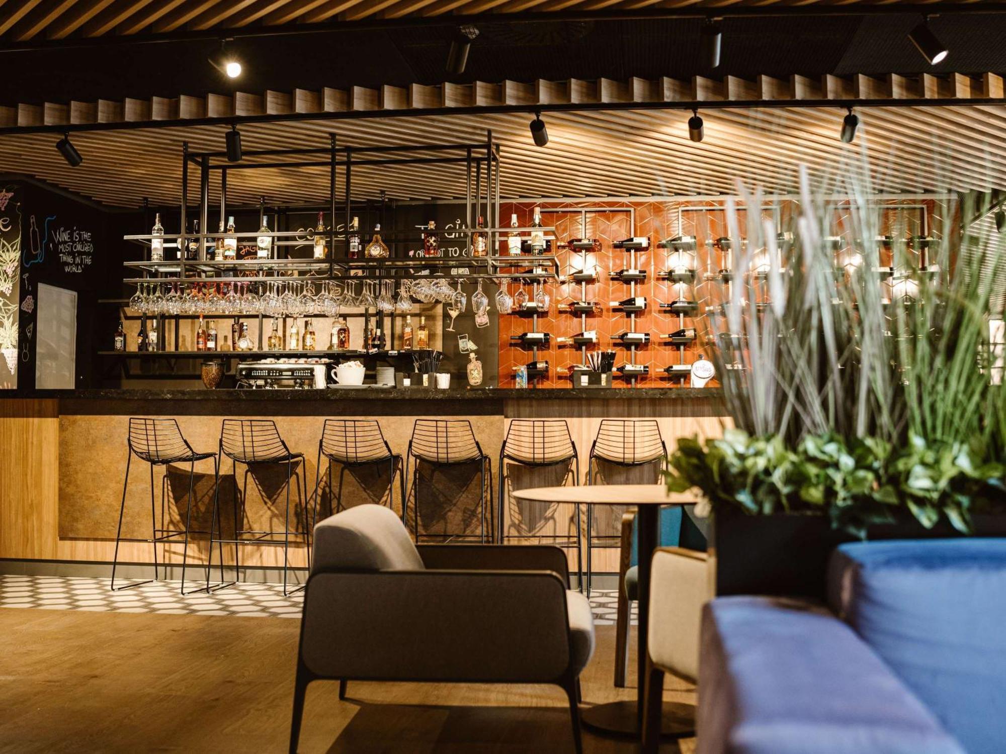 Ibis Styles Sibiu Arsenal Hotell Exteriör bild
