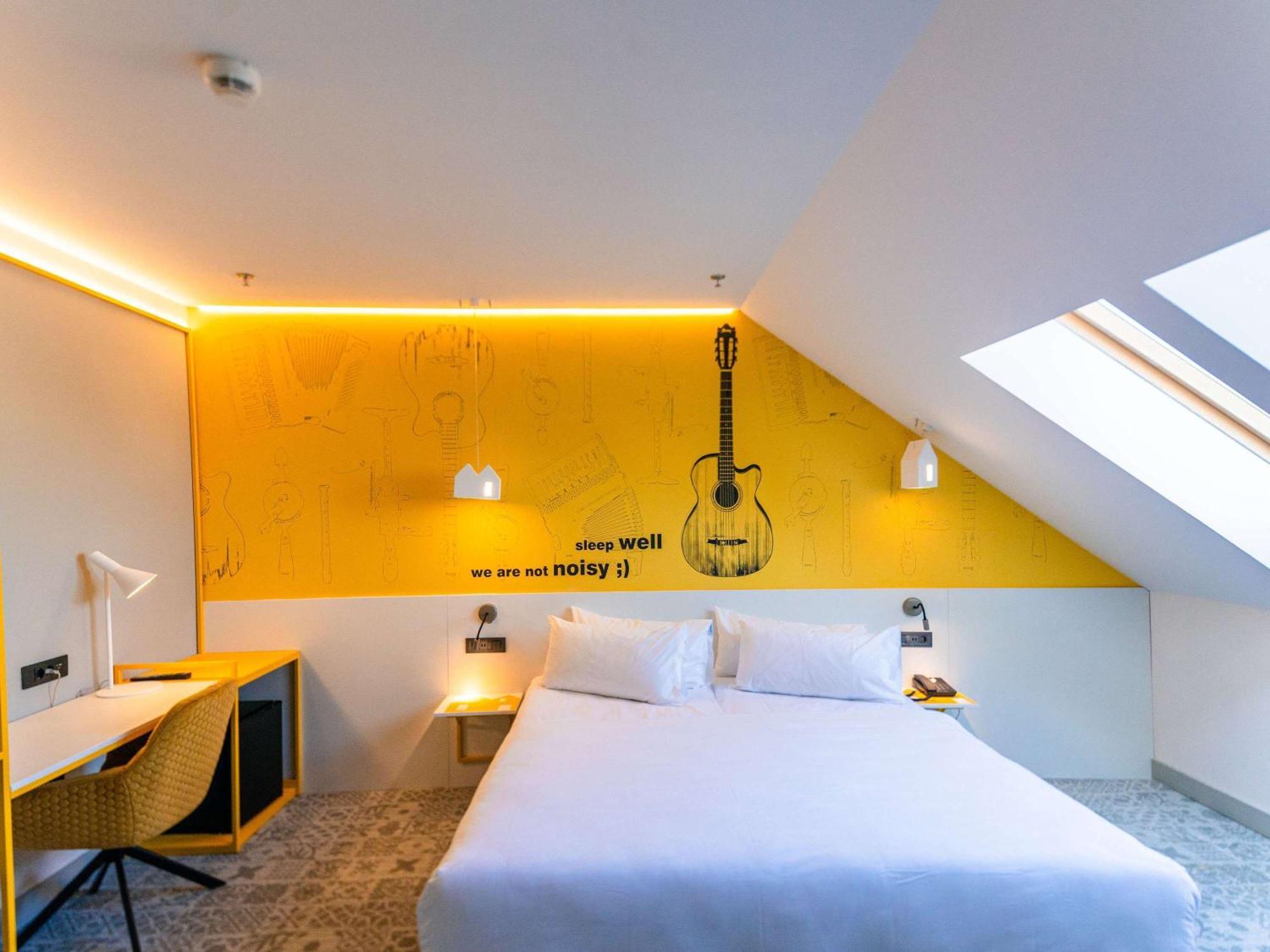Ibis Styles Sibiu Arsenal Hotell Exteriör bild