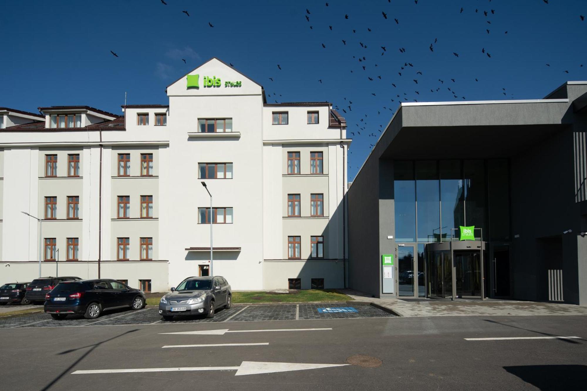 Ibis Styles Sibiu Arsenal Hotell Exteriör bild