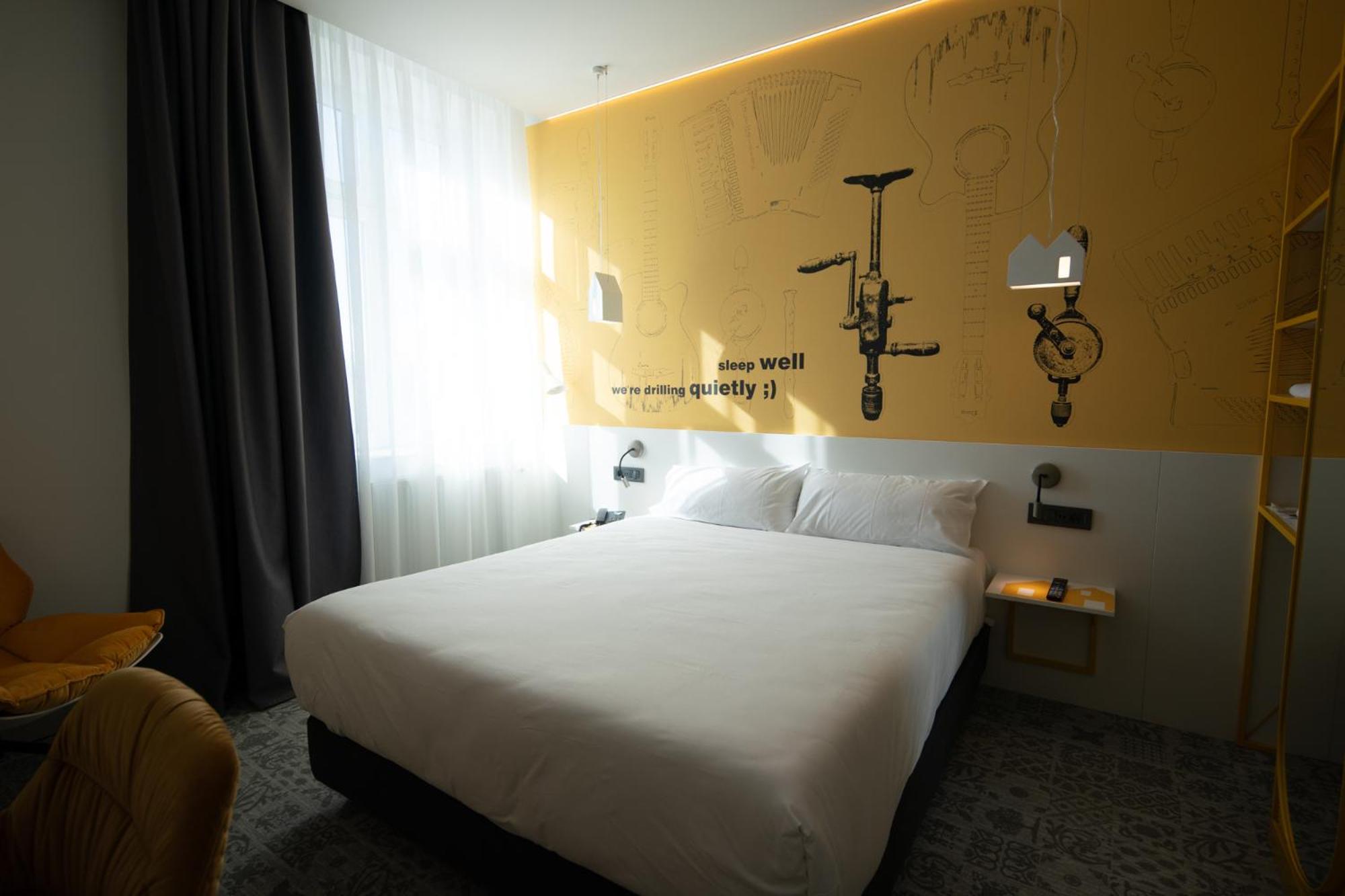 Ibis Styles Sibiu Arsenal Hotell Exteriör bild