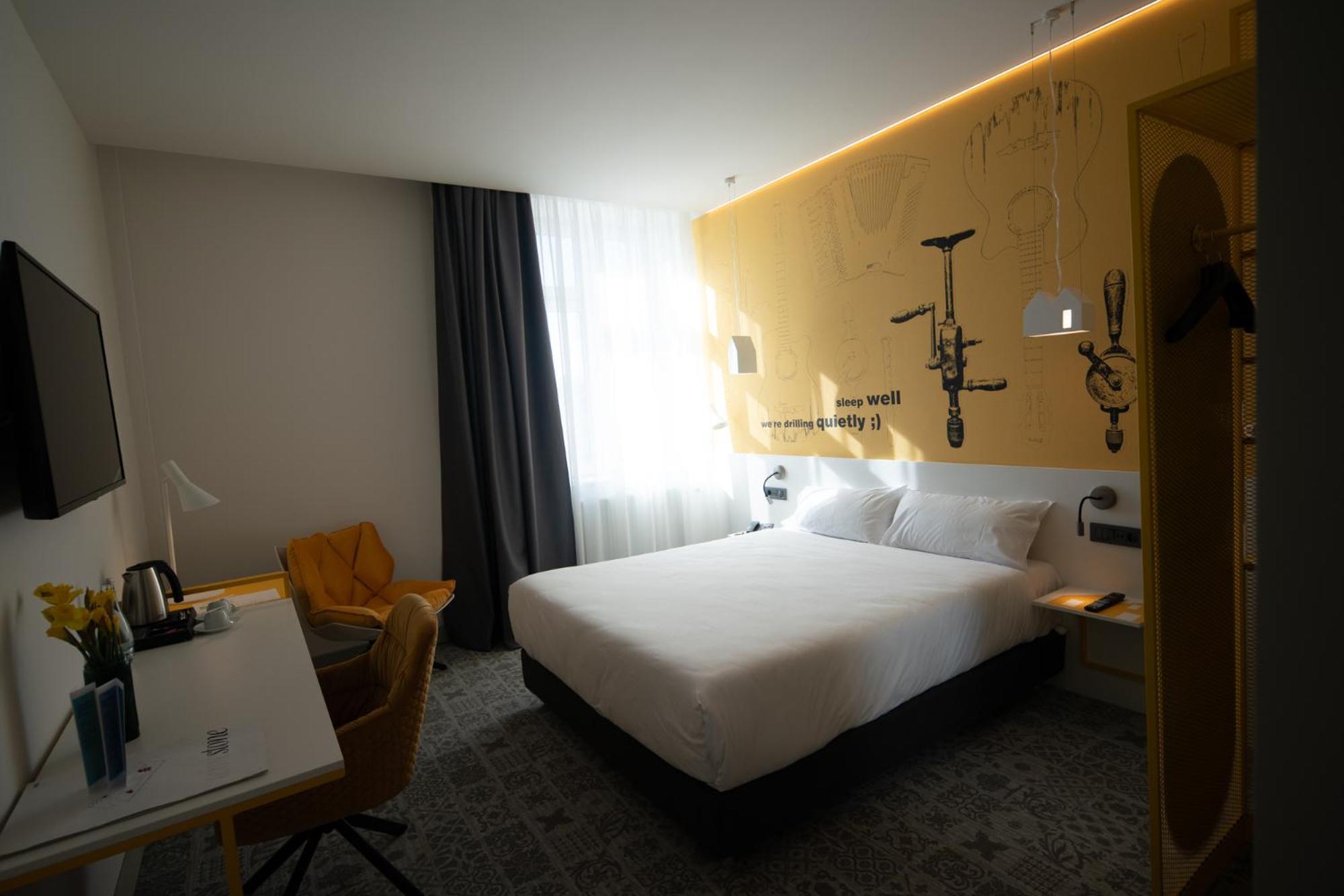 Ibis Styles Sibiu Arsenal Hotell Exteriör bild