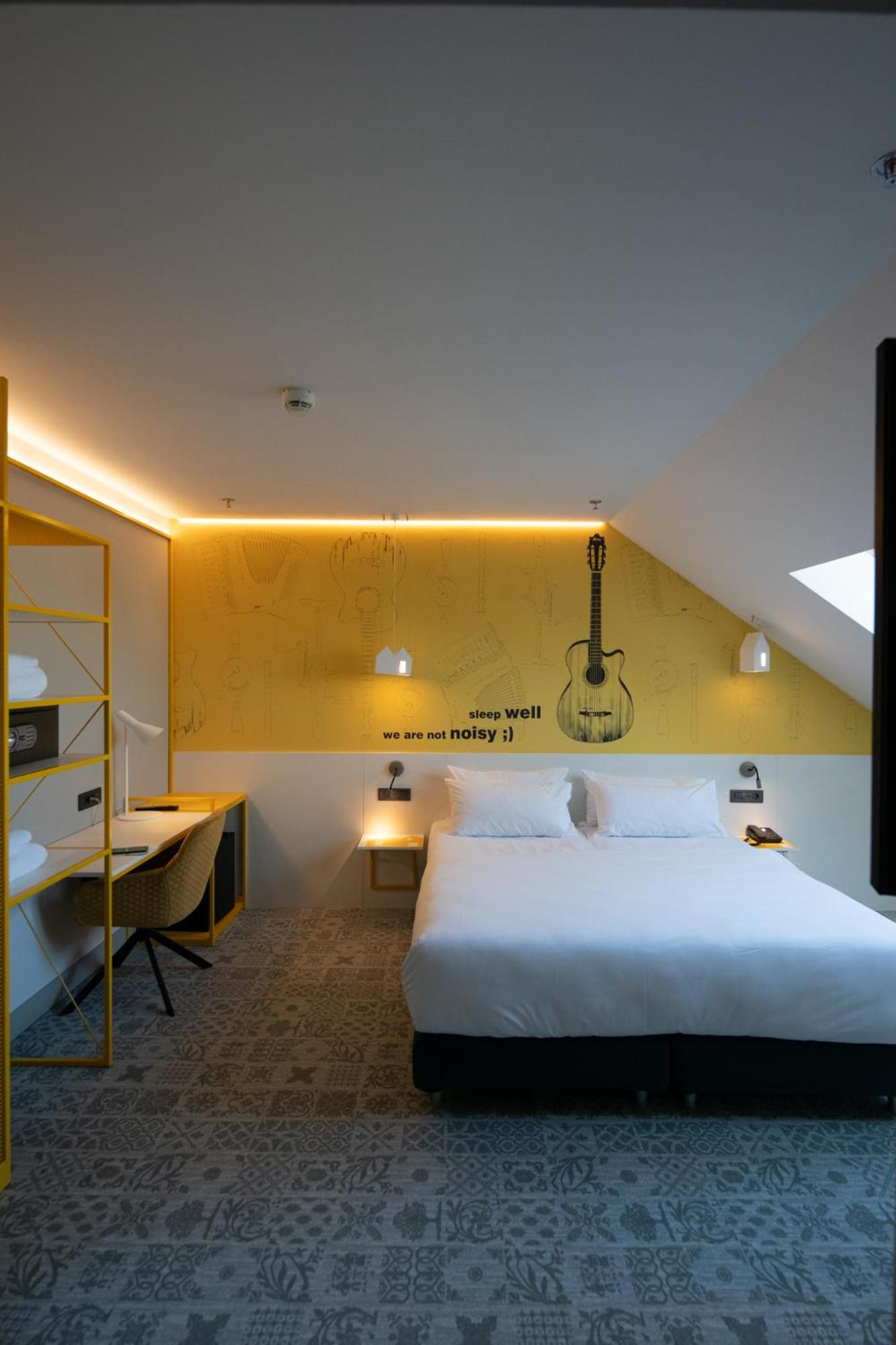 Ibis Styles Sibiu Arsenal Hotell Exteriör bild